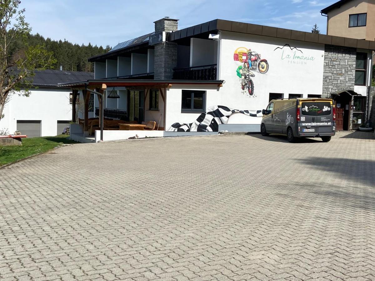 La Irmania Pension Ledenitzen Exterior foto
